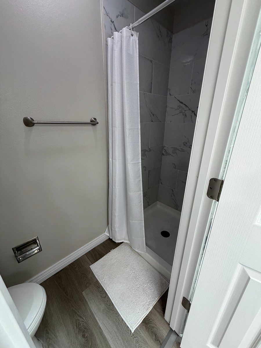 Furnished Finder property 827918_1 photo 6