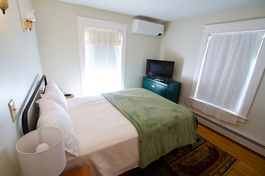 Furnished Finder property 828011_1 photo 12