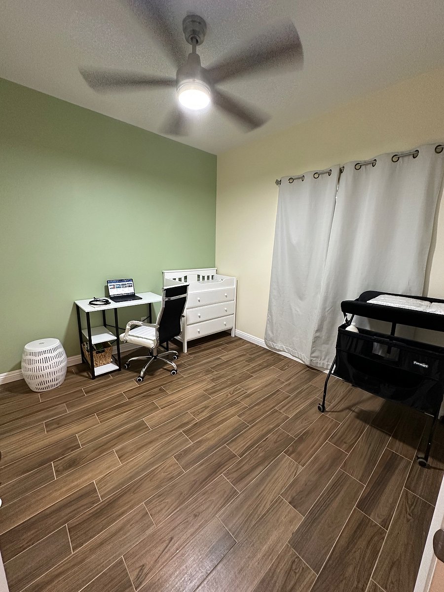 4th bedroom option or office space