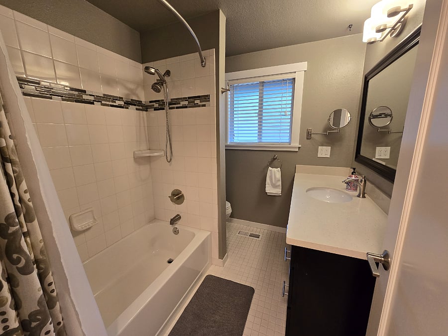 Furnished Finder property 828091_1 photo 9