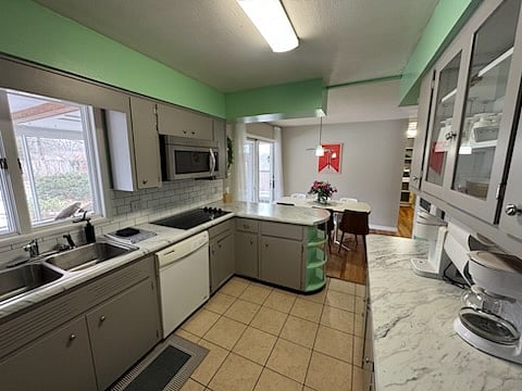 Furnished Finder property 828092_1 photo 8