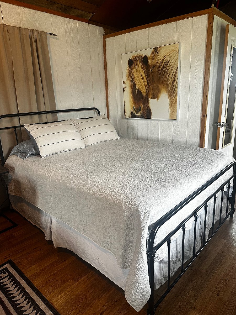 Furnished Finder property 828105_1 photo 15