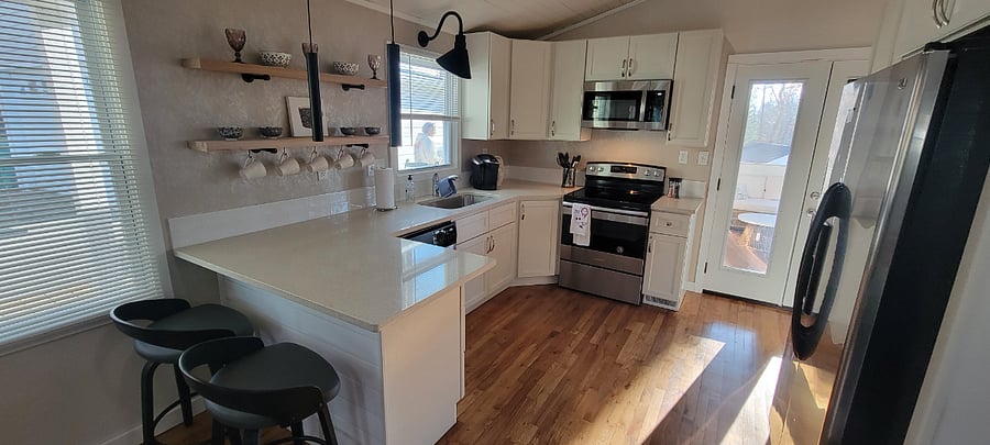Unit 1: 2/1 Ranch home