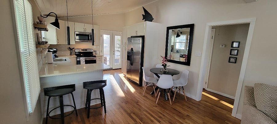 Unit 1: 2/1 Ranch home