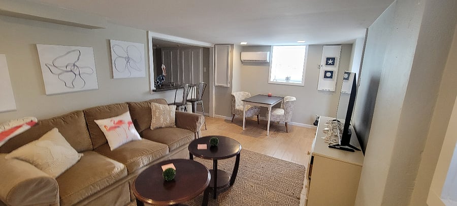 Unit 2: 1/1 Basement Apartment