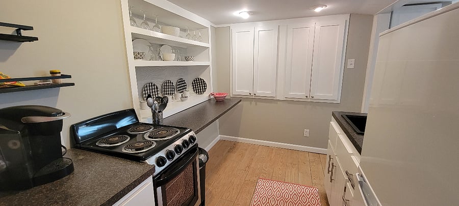 Unit 2: 1/1 Basement Apartment