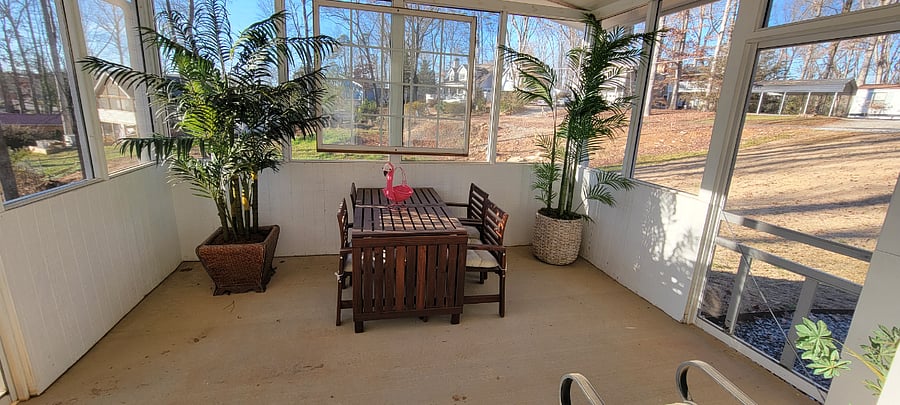 Unit 2: 1/1 Basement Apartment