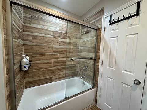 Furnished Finder property 828170_1 photo 18