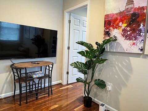 Furnished Finder property 828170_1 photo 3