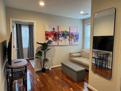 Furnished Finder property 828170_1 photo 4