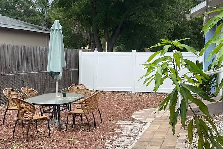 Furnished Finder property 828190_1 photo 25