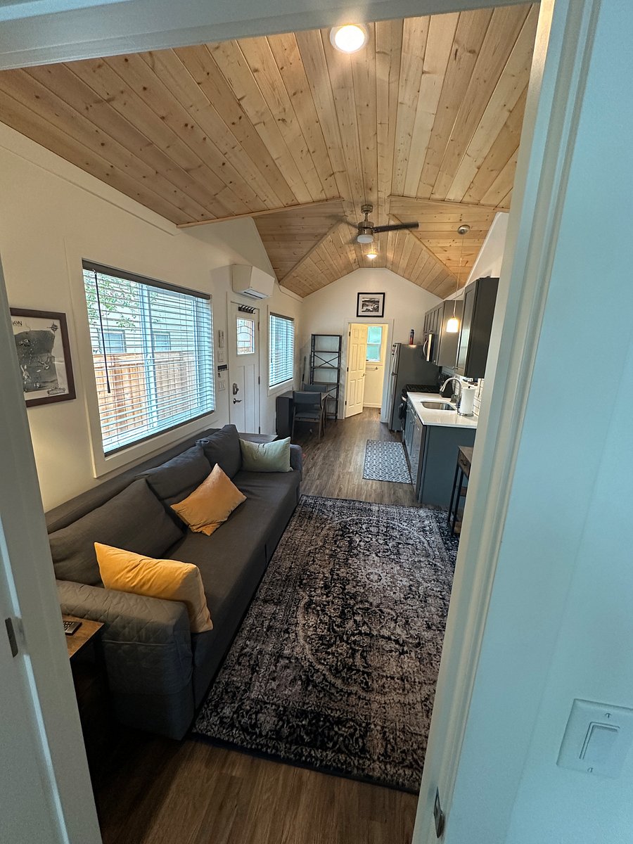 Furnished Finder property 828212_1 photo 14
