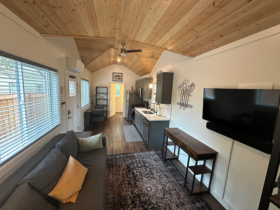 Furnished Finder property 828212_1 photo 15