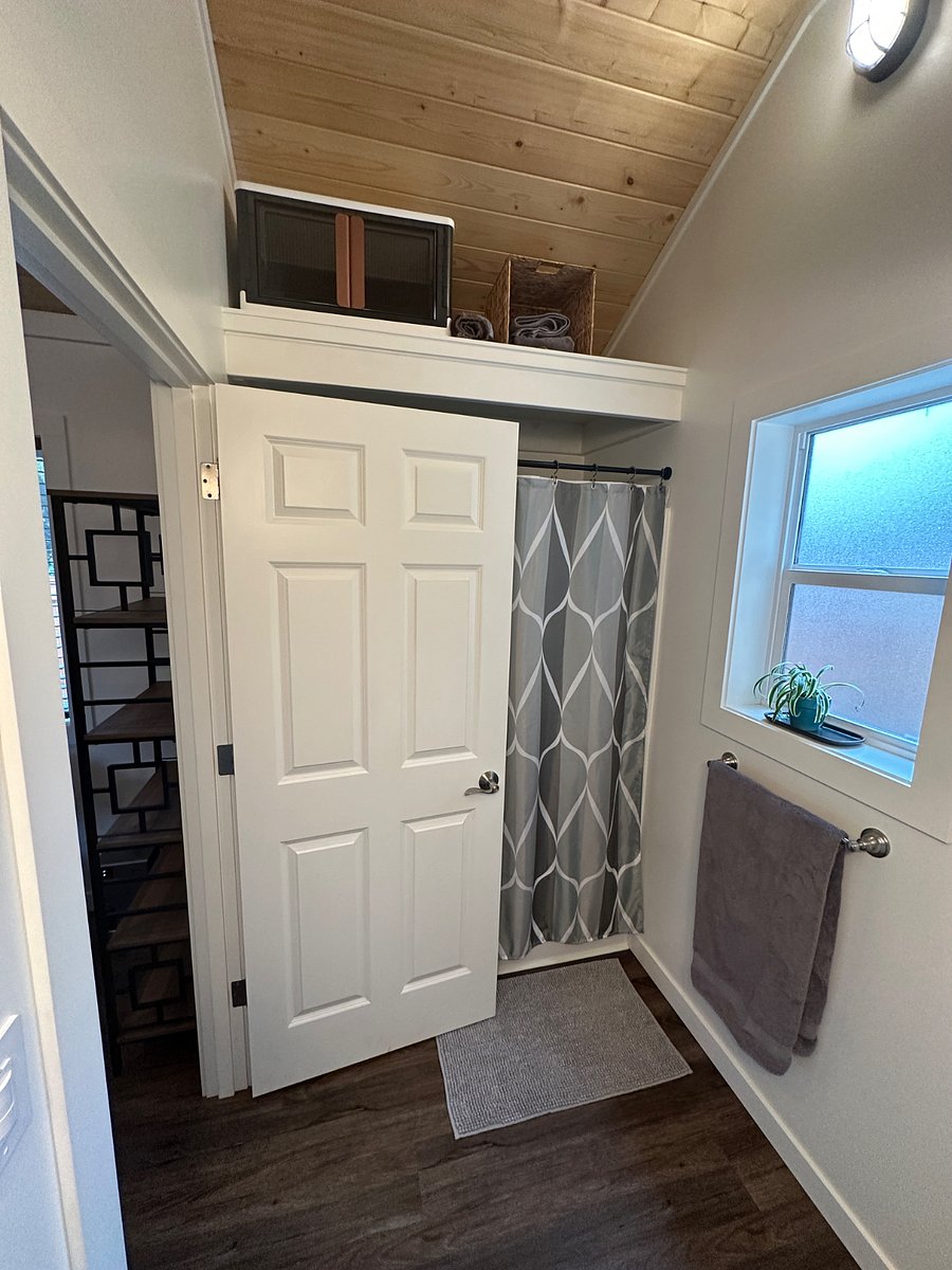 Furnished Finder property 828212_1 photo 17