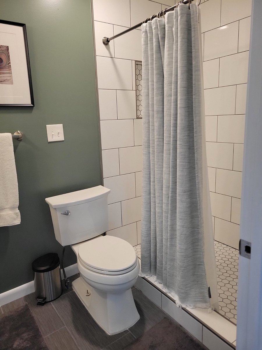 NEW Walk-in tile shower
