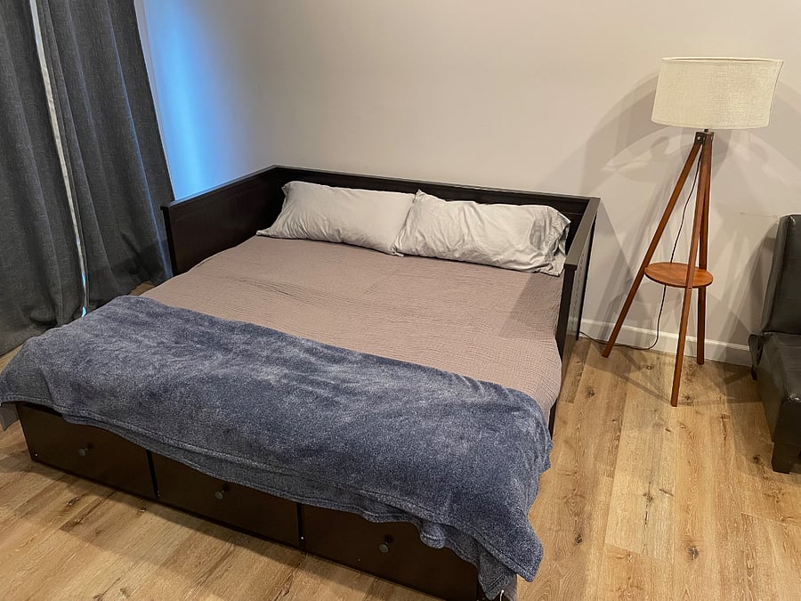 KING bed