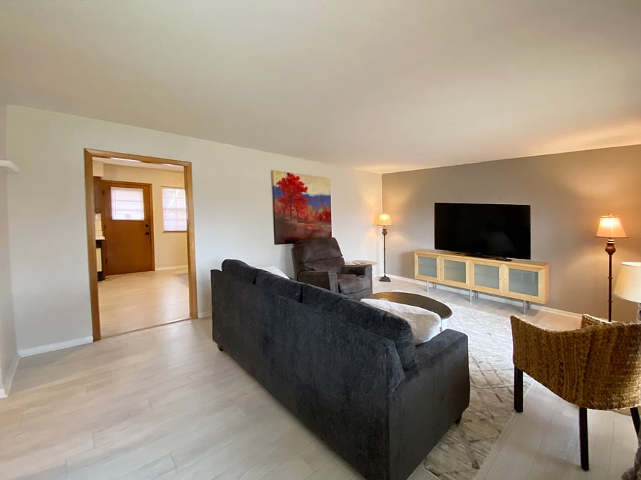 Livingroom with new 65inch Samsung 4K TV