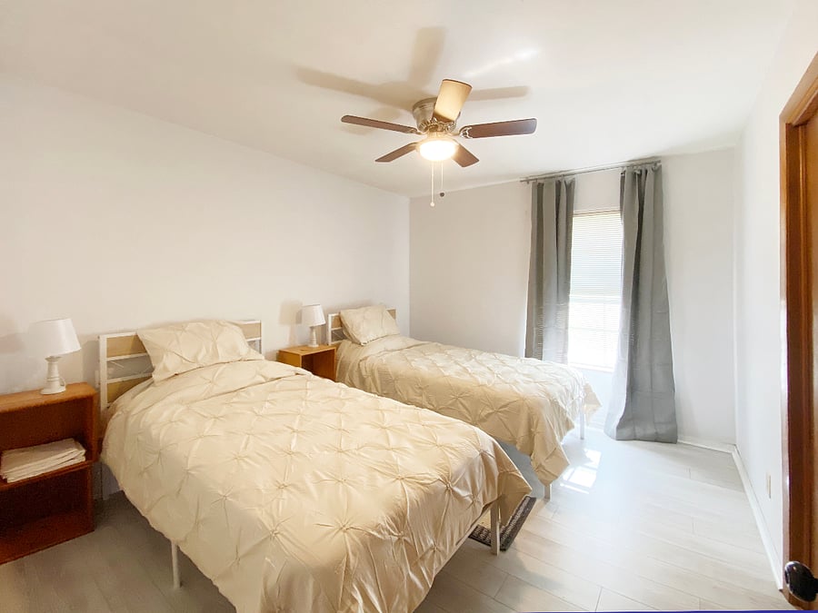 Secondary bedroom