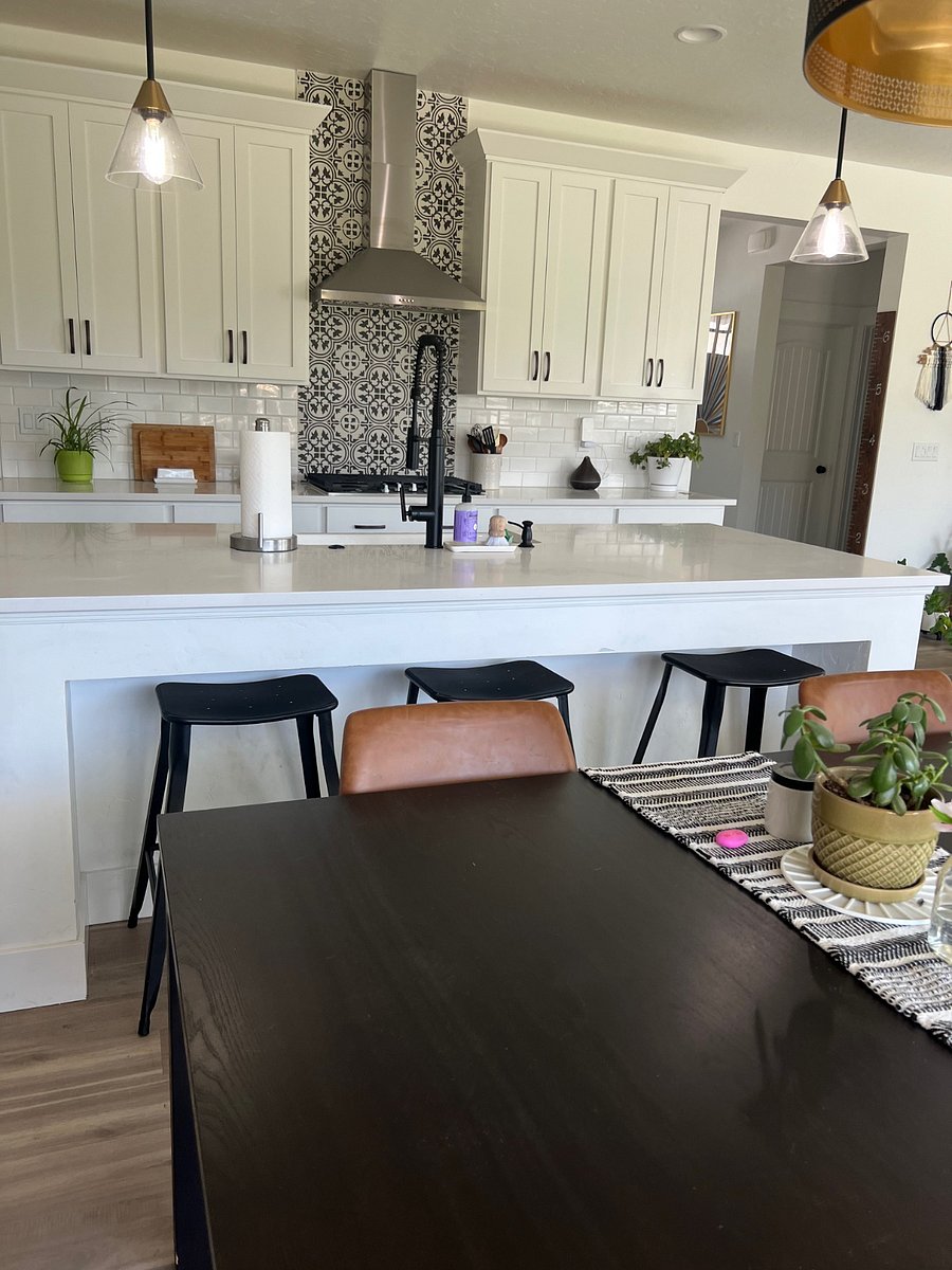 large gourmet kitchen