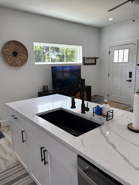 Furnished Finder property 828391_1 photo 5