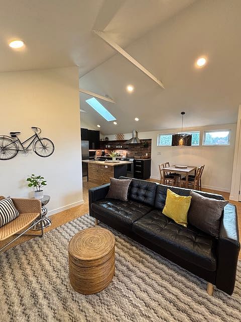 Furnished Finder property 828432_1 photo 14