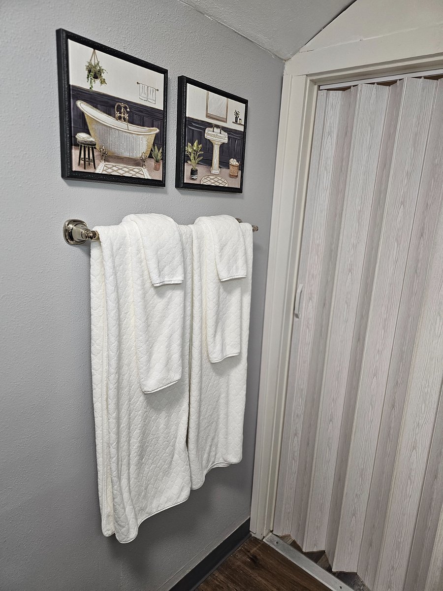 Furnished Finder property 828503_1 photo 15