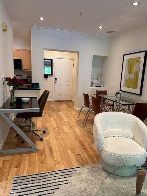 Furnished Finder property 828510_1 photo 7