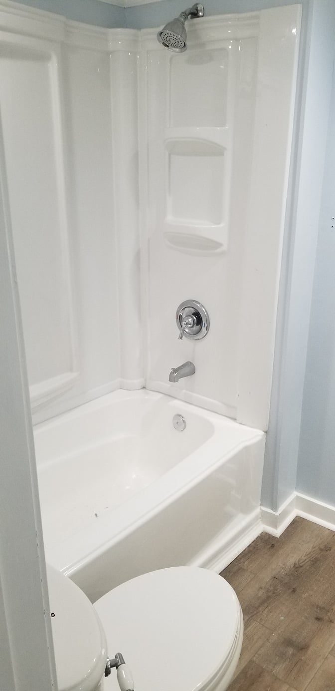 Main - J&J Tub & Shower