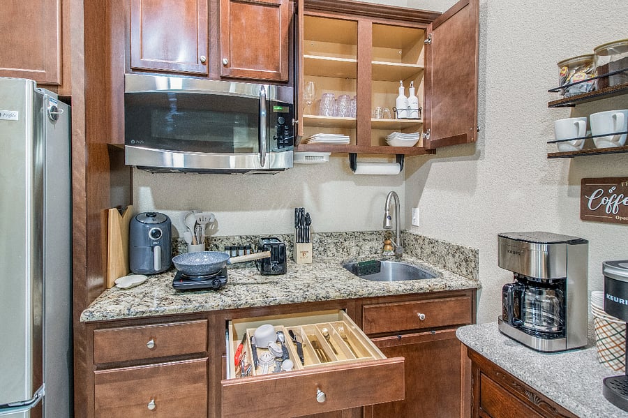 Furnished Finder property 828610_1 photo 10