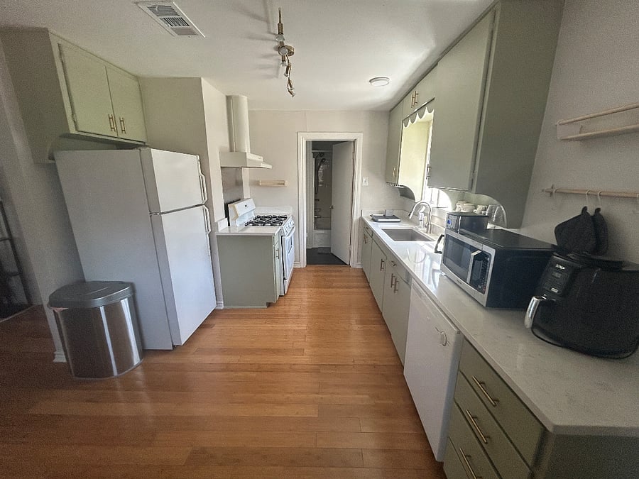 Kitchen and Bathroom 