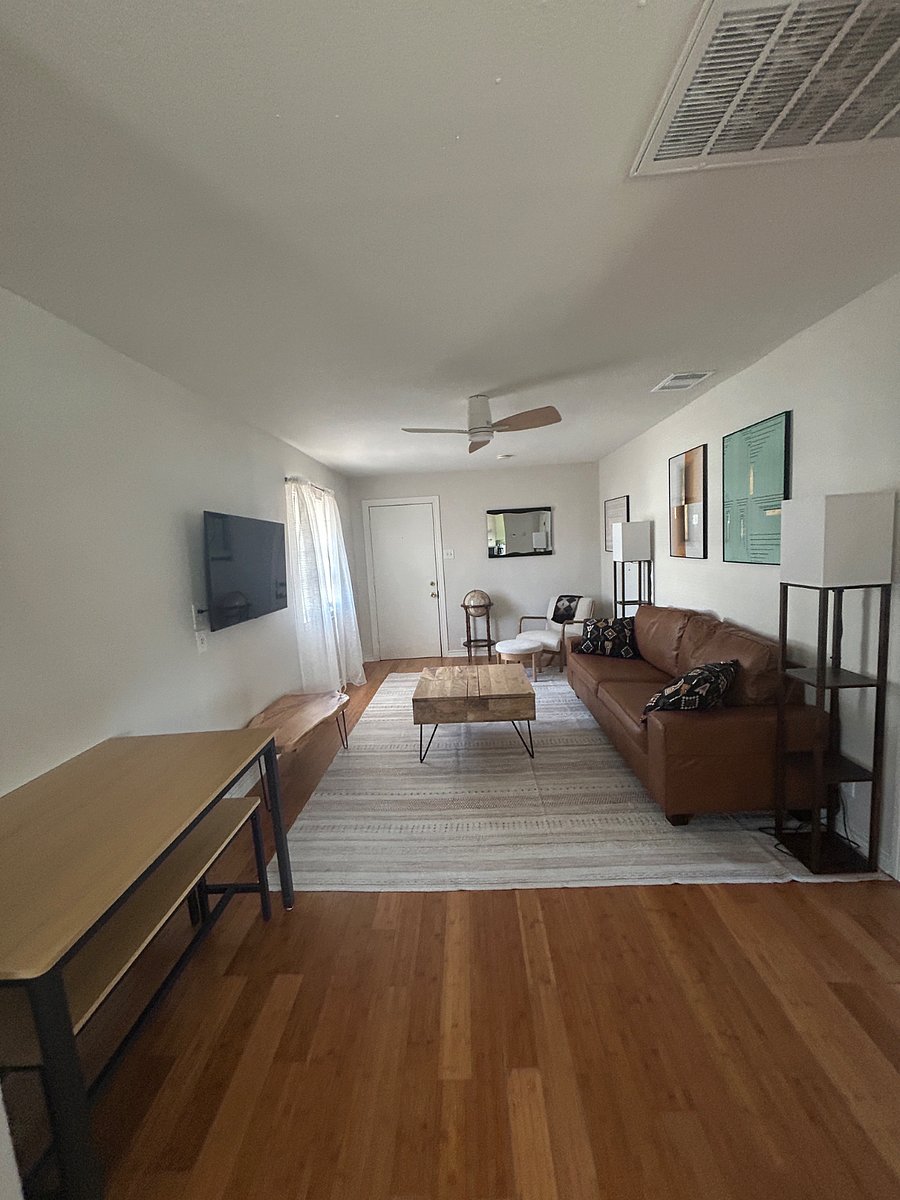 Living Room with Dining table + benches 