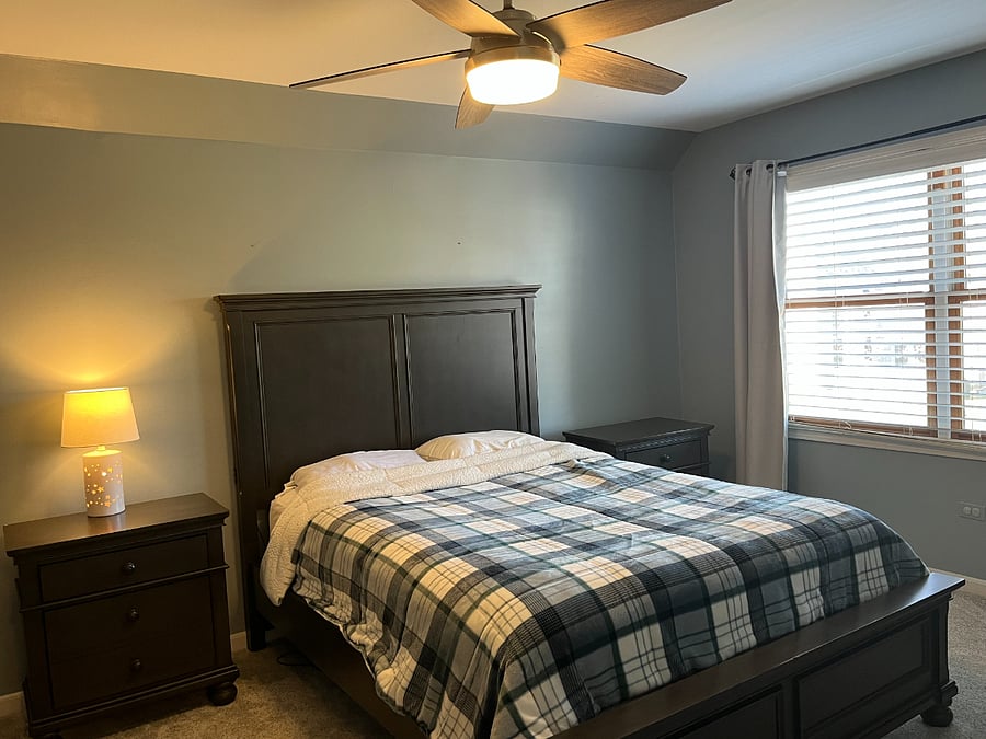 Bedroom 3 with queen Bed