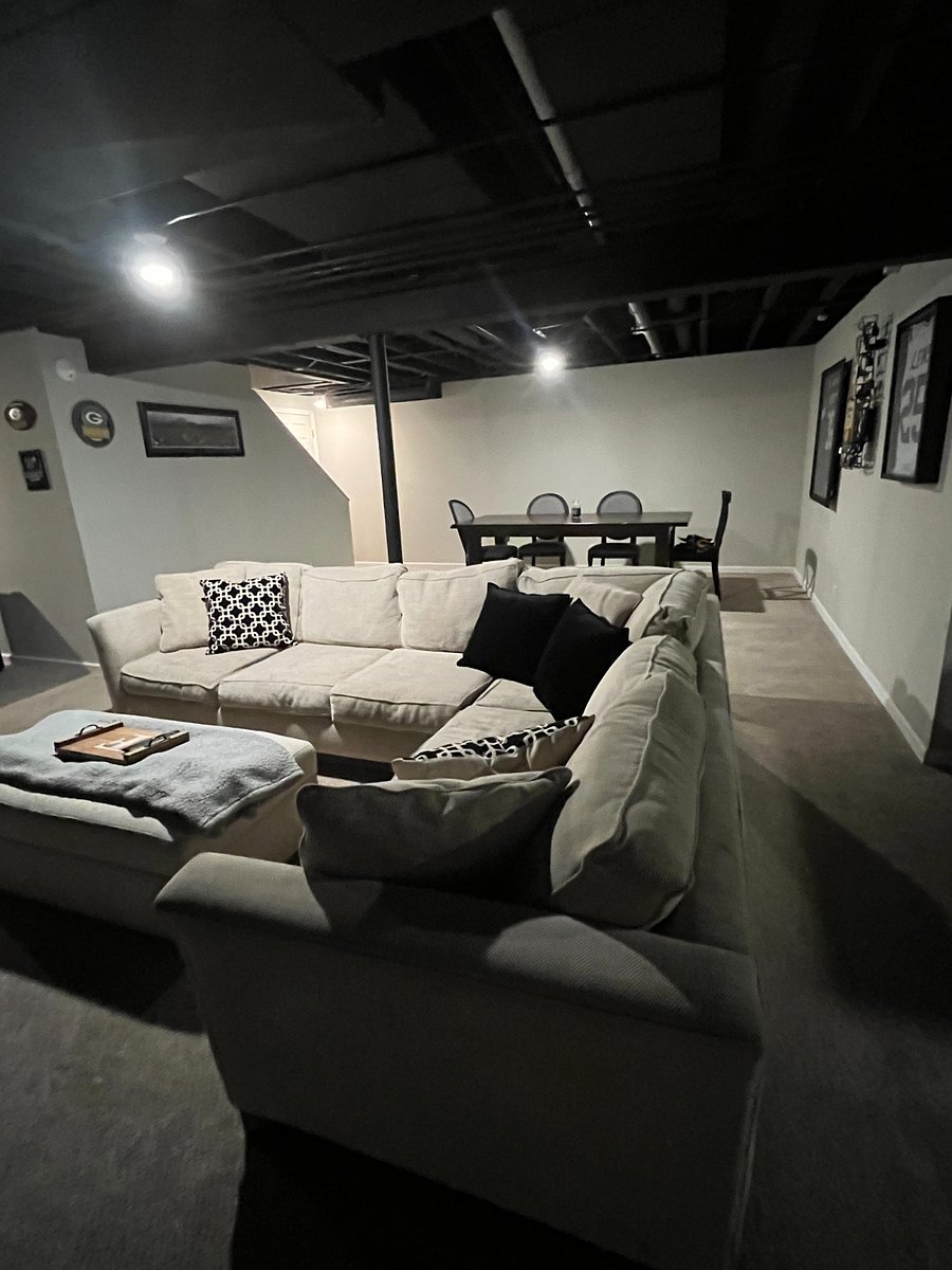 Basement Lounge