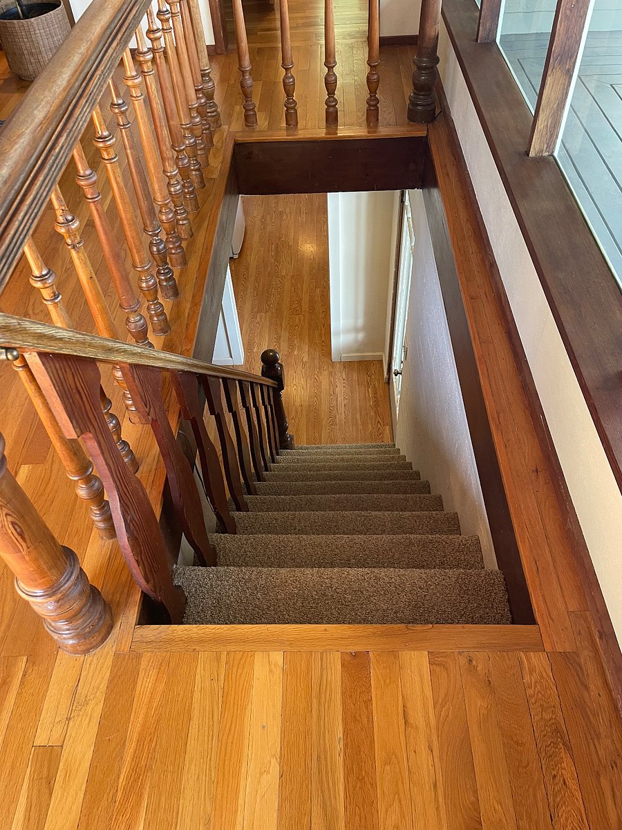 Stairs to the first floor.
