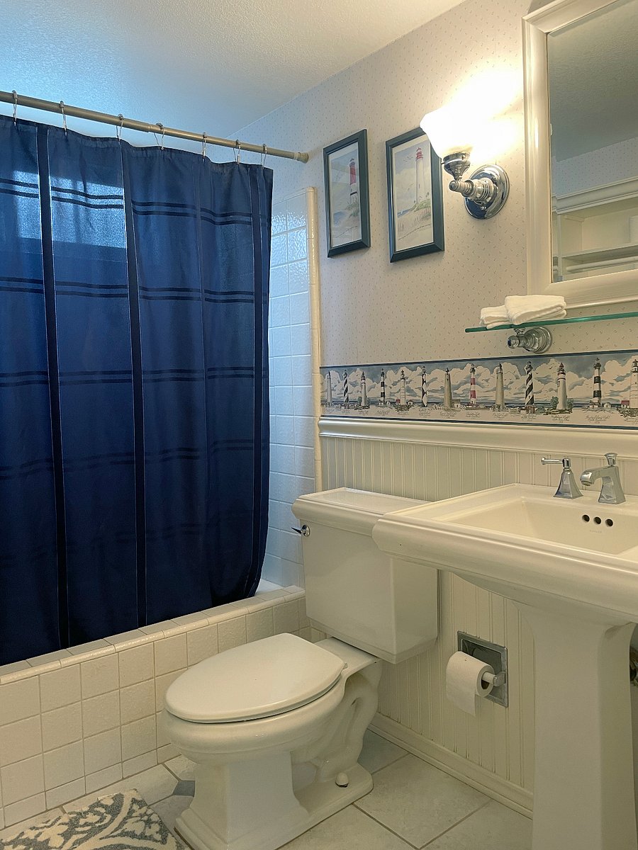 Full Second Floor Bathroom