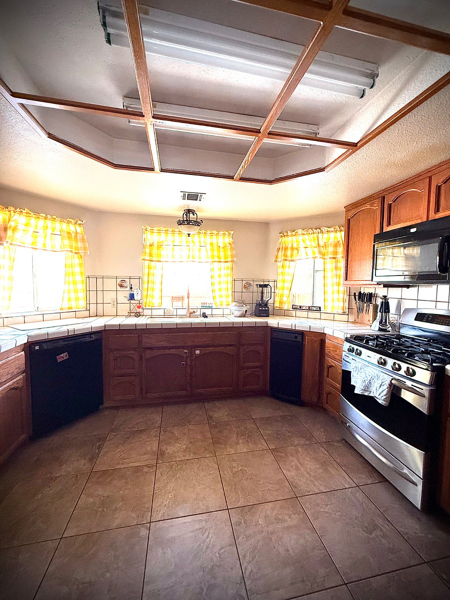 Furnished Finder property 828880_2 photo 18