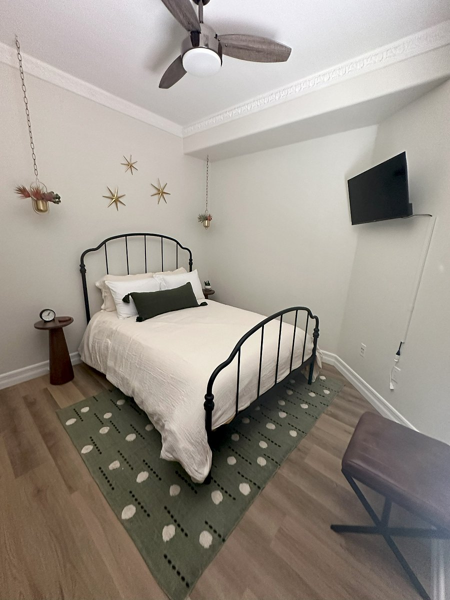 Furnished Finder property 828917_1 photo 23