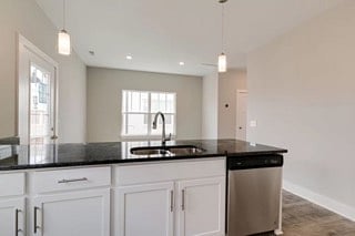 Furnished Finder property 829087_1 photo 12