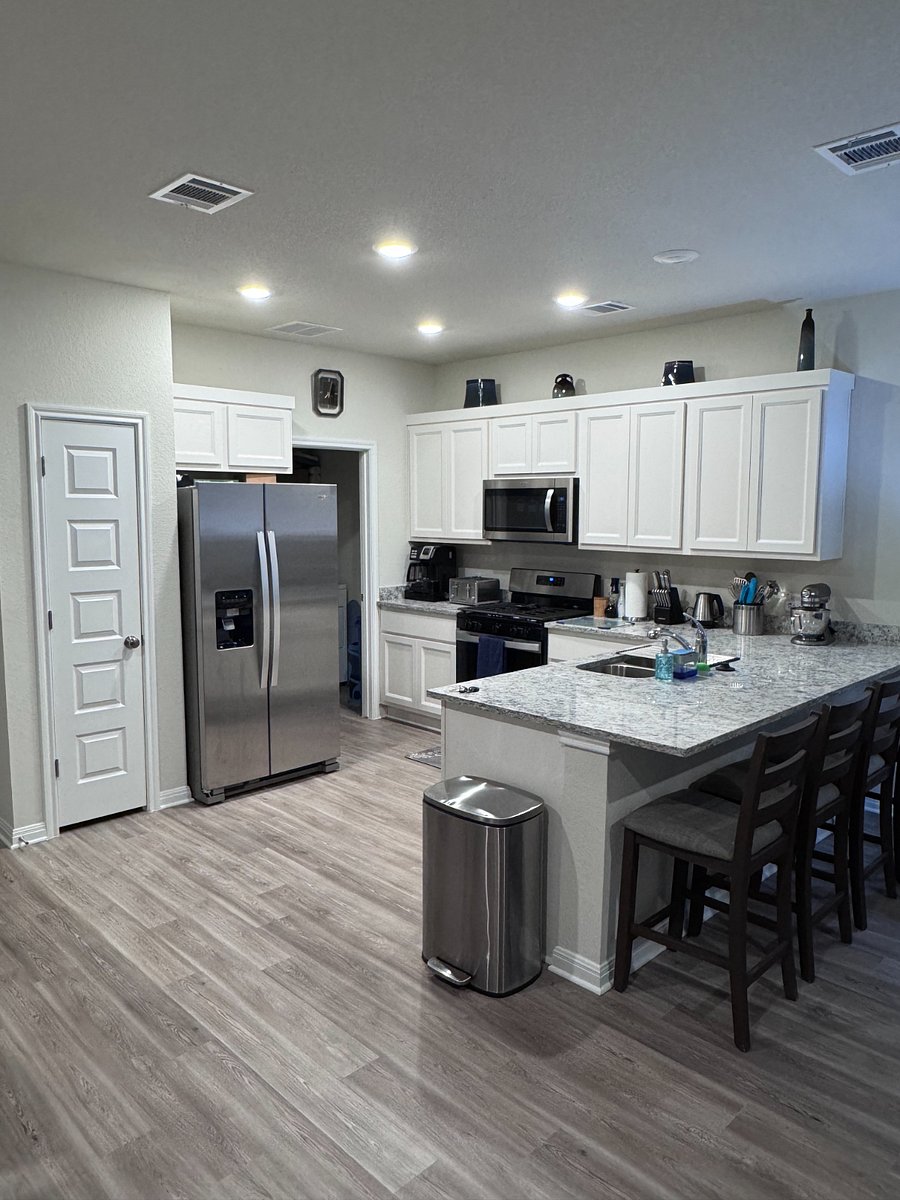 Furnished Finder property 829163_1 photo 4