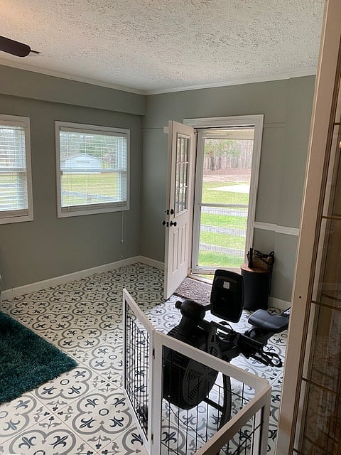 Convenient back door to fenced yard