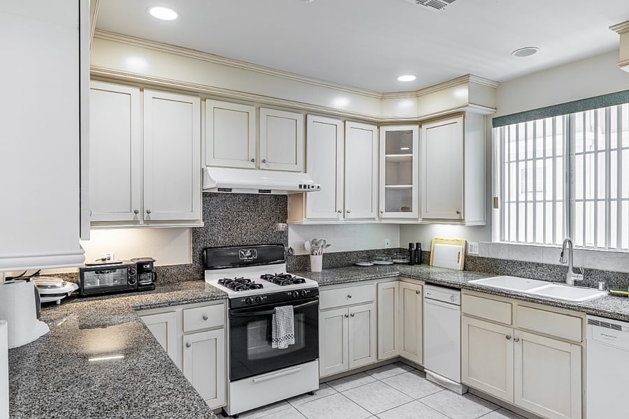Furnished Finder property 829174_1 photo 30