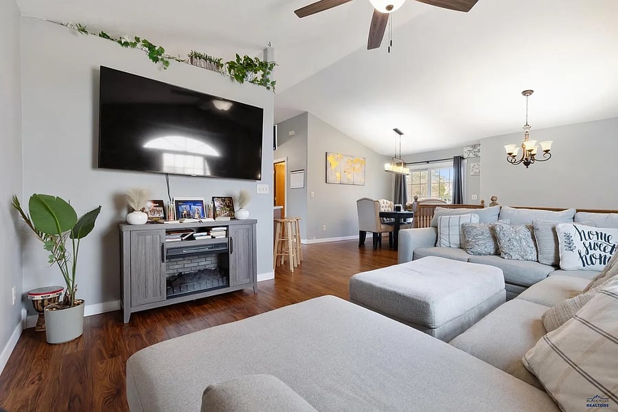 Furnished Finder property 829225_1 photo 2