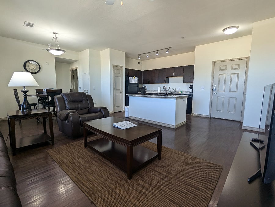 Furnished Finder property 829276_2 photo 1