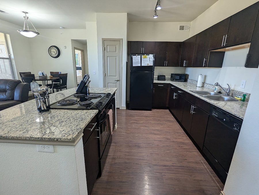 Furnished Finder property 829276_2 photo 2