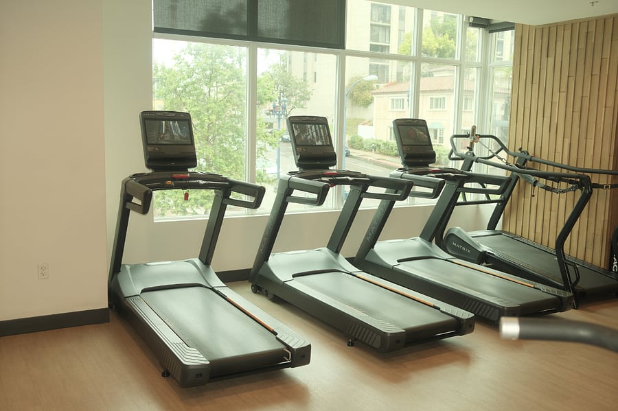 Gym treadmill 