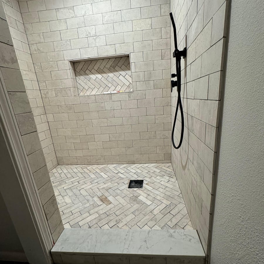bathroom 1 shower with rainfall head and additional spray