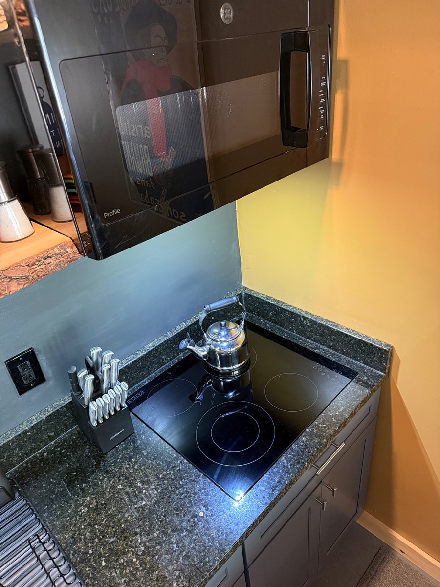 Cooktop and convection microwave