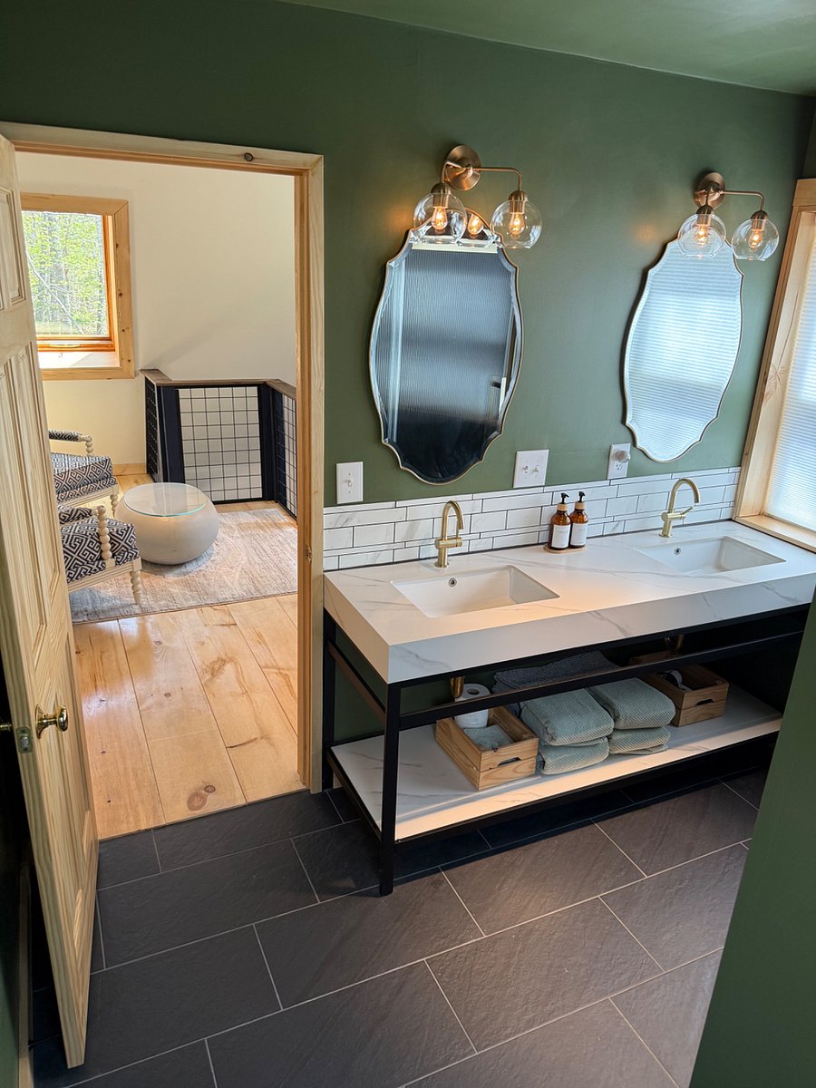 Second floor bath