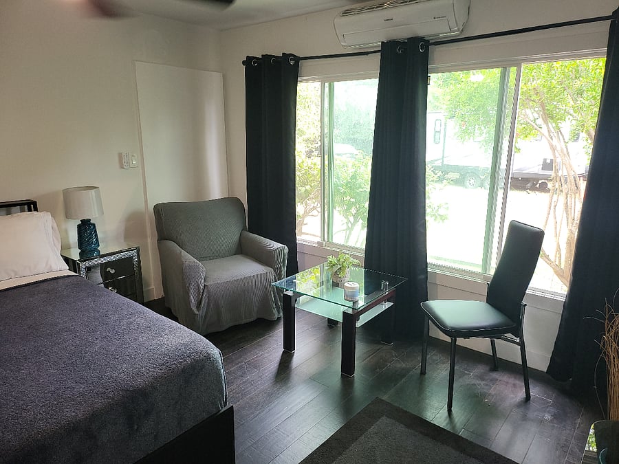 Furnished Finder property 829389_1 photo 3