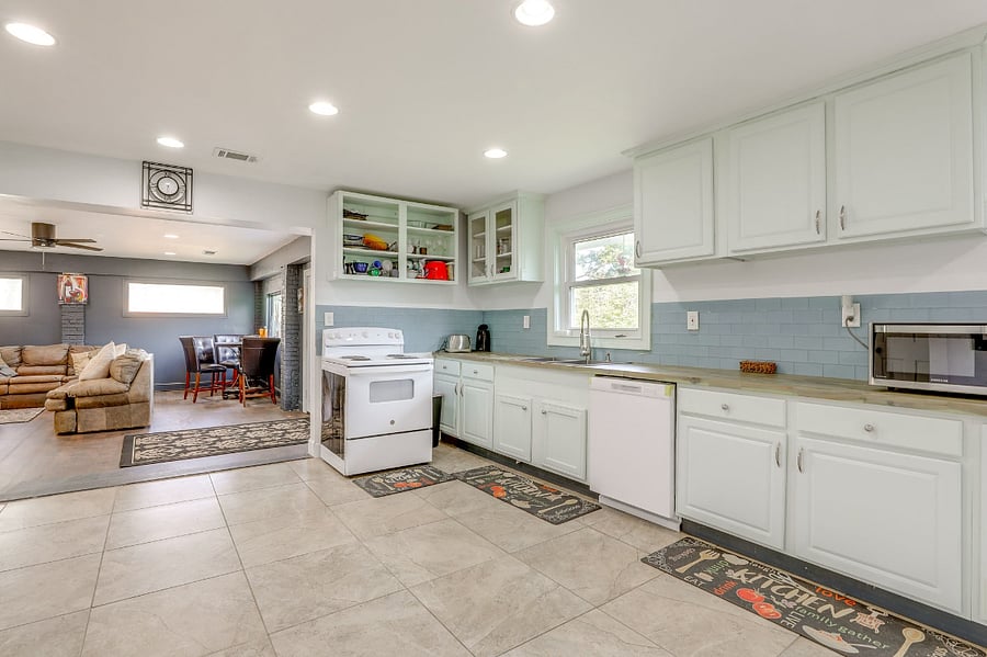 Furnished Finder property 829411_3 photo 4